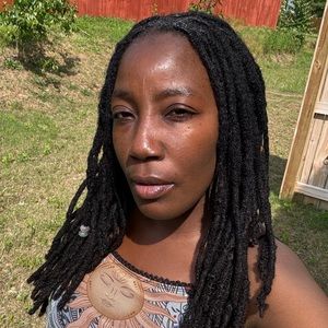 Meet your Posher, Kisha